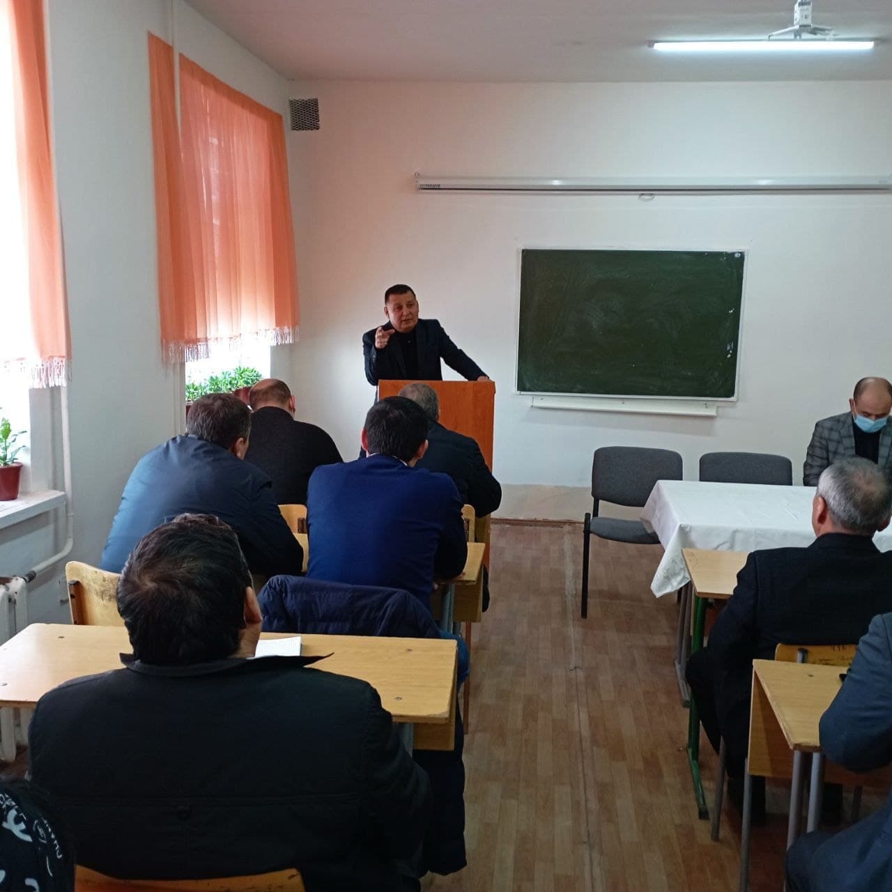 Rector of Urgench State University met with the team of the Bioengineering and Food Safety Faculty