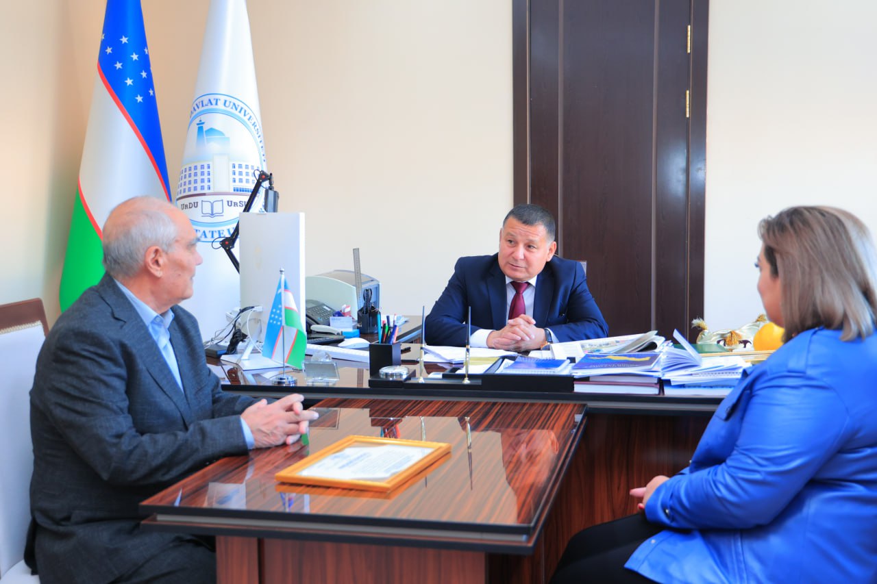 urdu.uz, Bugun Chirchiq davlat pedagogika universiteti professori, p.f.d. Shahlo Botirova Urganch davlat universitetida boʻlib, universitet rektori, professor Baxrom Abdullayev bilan uchrashdi
